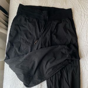 LuLu joggers size 10